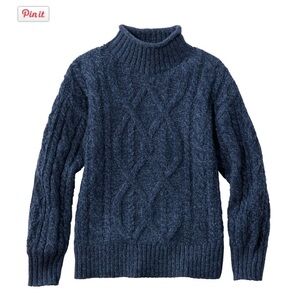 LL Bean Wool Blend Sweater size M in Navy